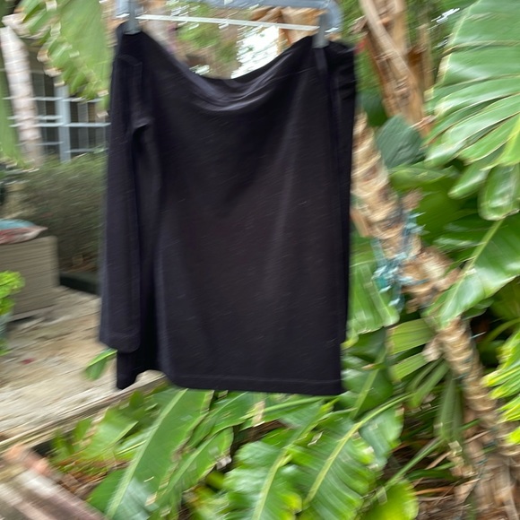 Ann Taylor off the shoulder stretch velvet top - Picture 1 of 4